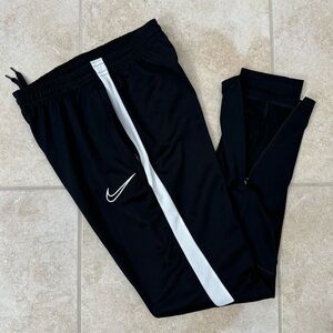 Nike Dri-FIT Boys' Training Pants
Size: Large
Color: Black/White
